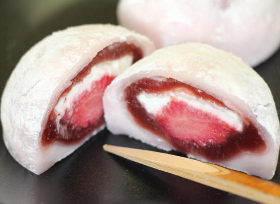 いちごクリーム大福