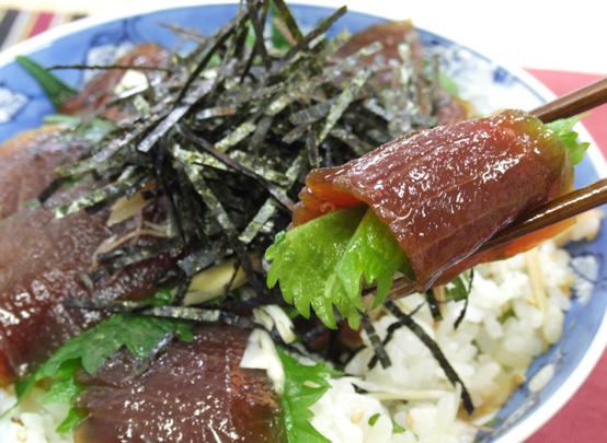 まぐろ手こね寿司